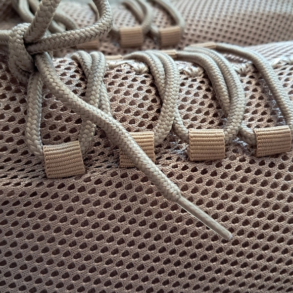 Stylish Tan/peach Sneakers NWOT - Picture 8 of 10